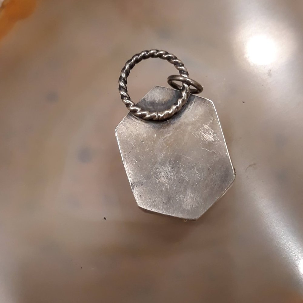 Flashy Moonstone Pendant - Picture 5 of 8